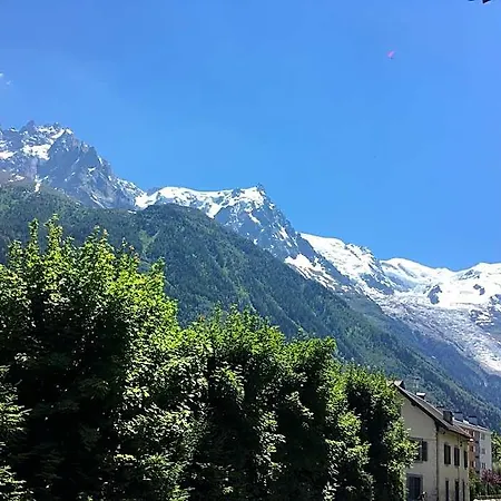 Aiguille Verte & Chamonix
