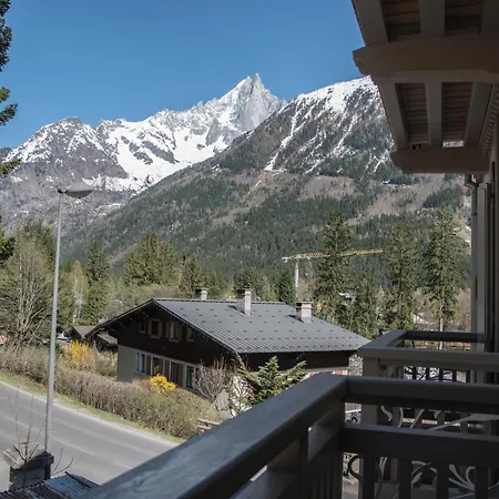 Aiguille Verte & Chamonix