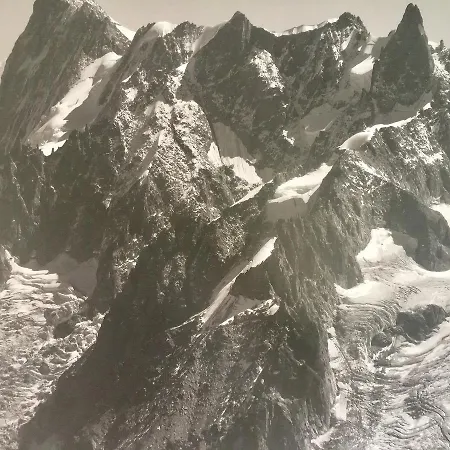Aiguille Verte & Chamonix