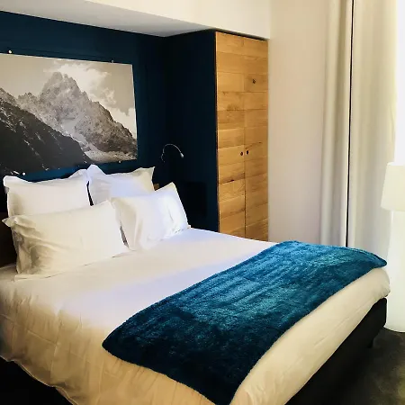 Aiguille Verte & シャモニー