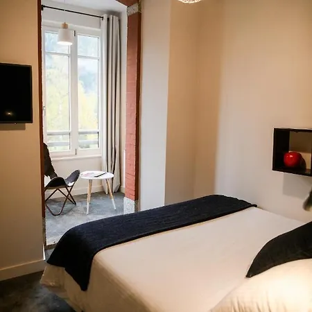 Aiguille Verte & アパートホテル シャモニー