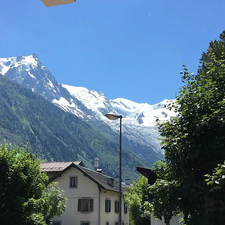 Aiguille Verte & 3*